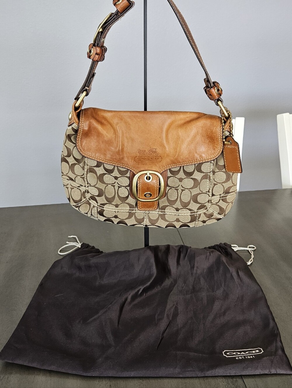 Y2K Vintage Coach Bleecker Signature Canvas and Leather Shoulder Bag in Khaki - Picture 14 of 14